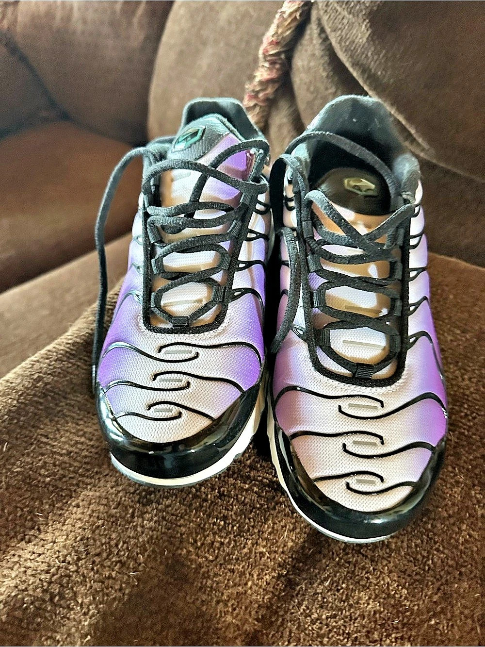 Tn Nike Air Max Plus Purple & Black Sneakers US Men’s 6.5Y / Us Women’s 8